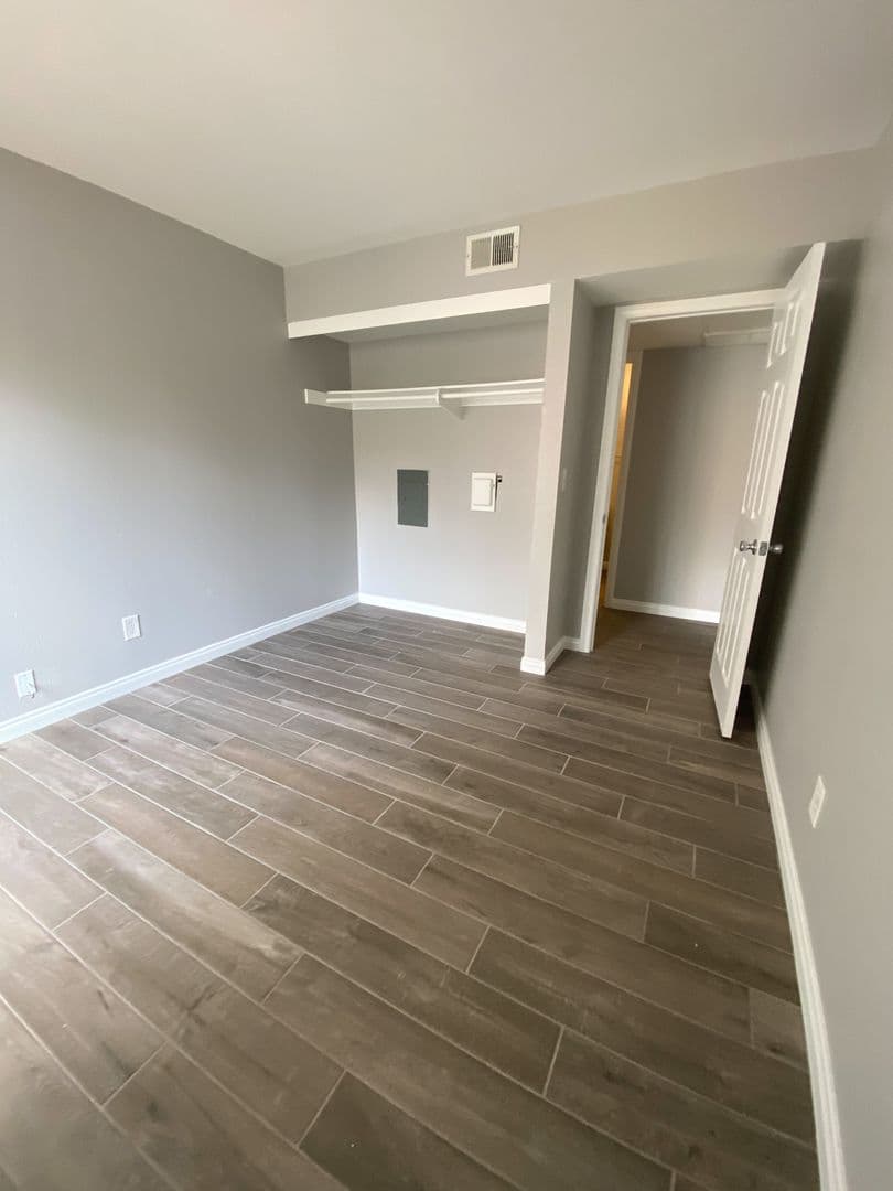 San Diego House: 5926 Rancho Mission Rd. #85