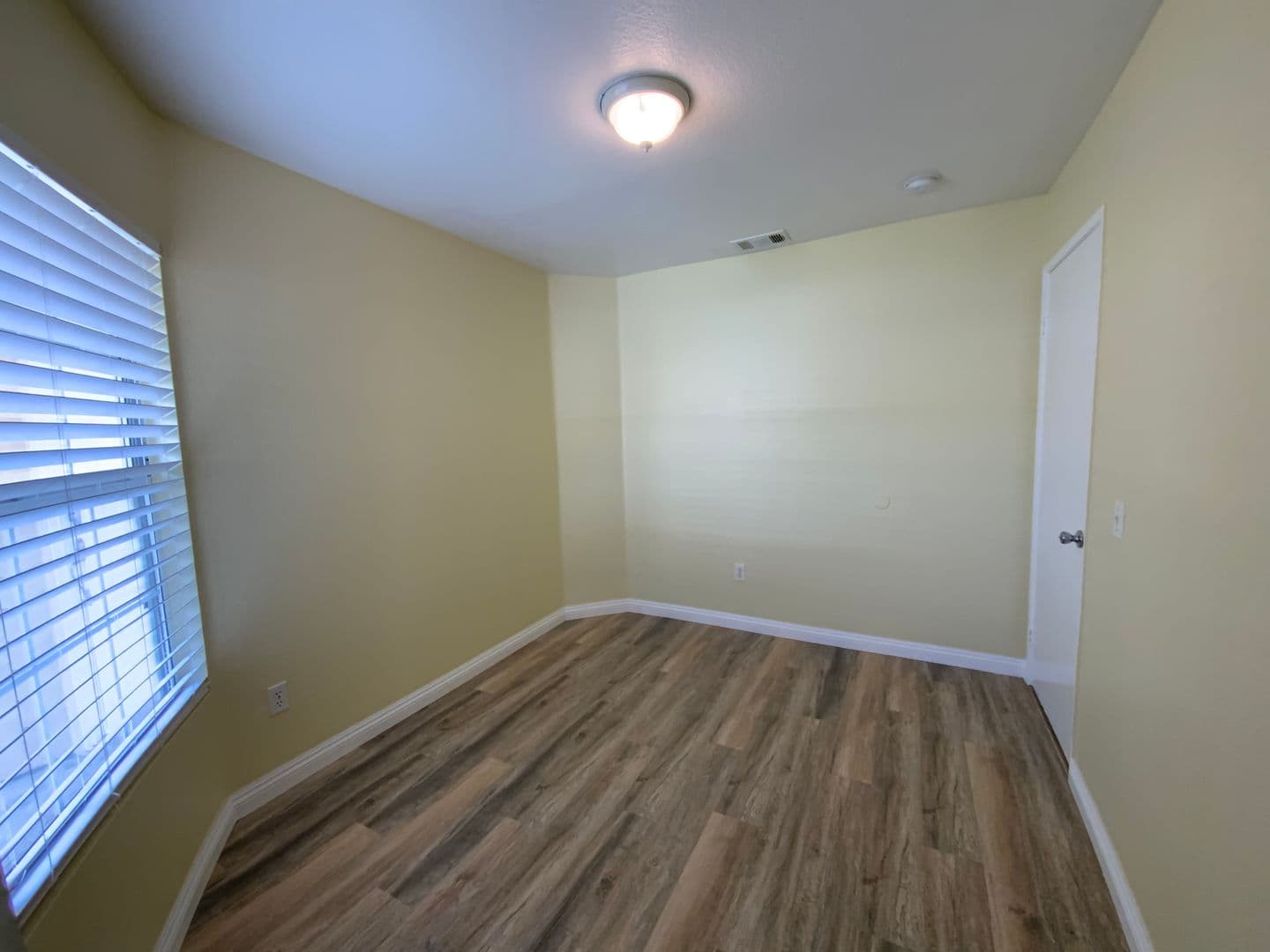 Lake Elsinore House: 31651 Willow View Pl