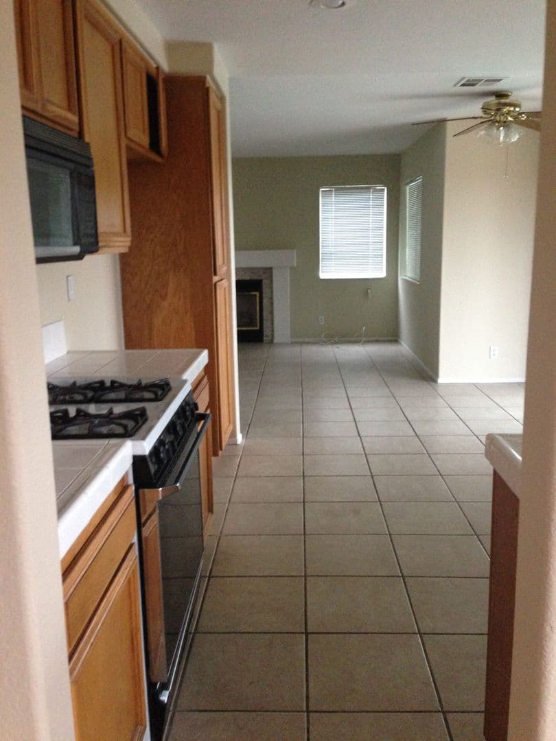 Moreno Valley House: 28360 Forest Oaks Way