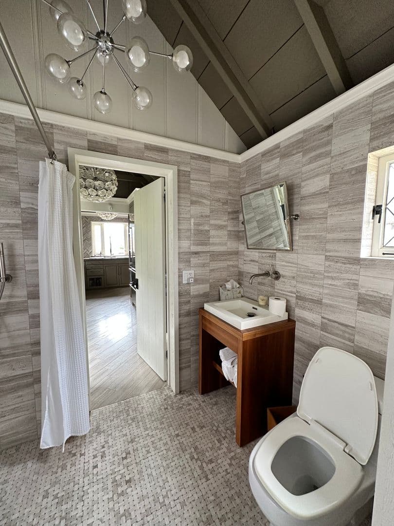 Oceanside House: 2028 S Pacific St.