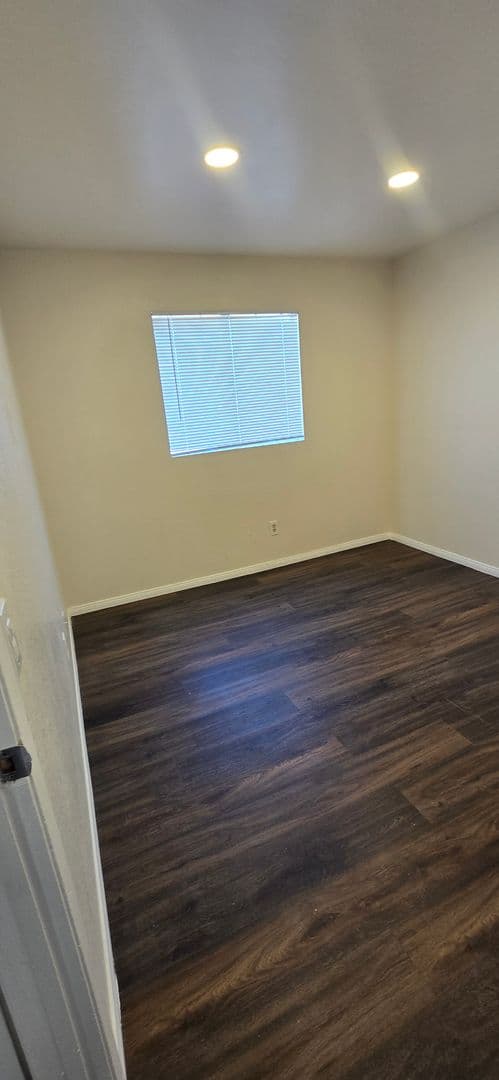 San Bernardino Apartment: 1405 E. Lynwood Dr.