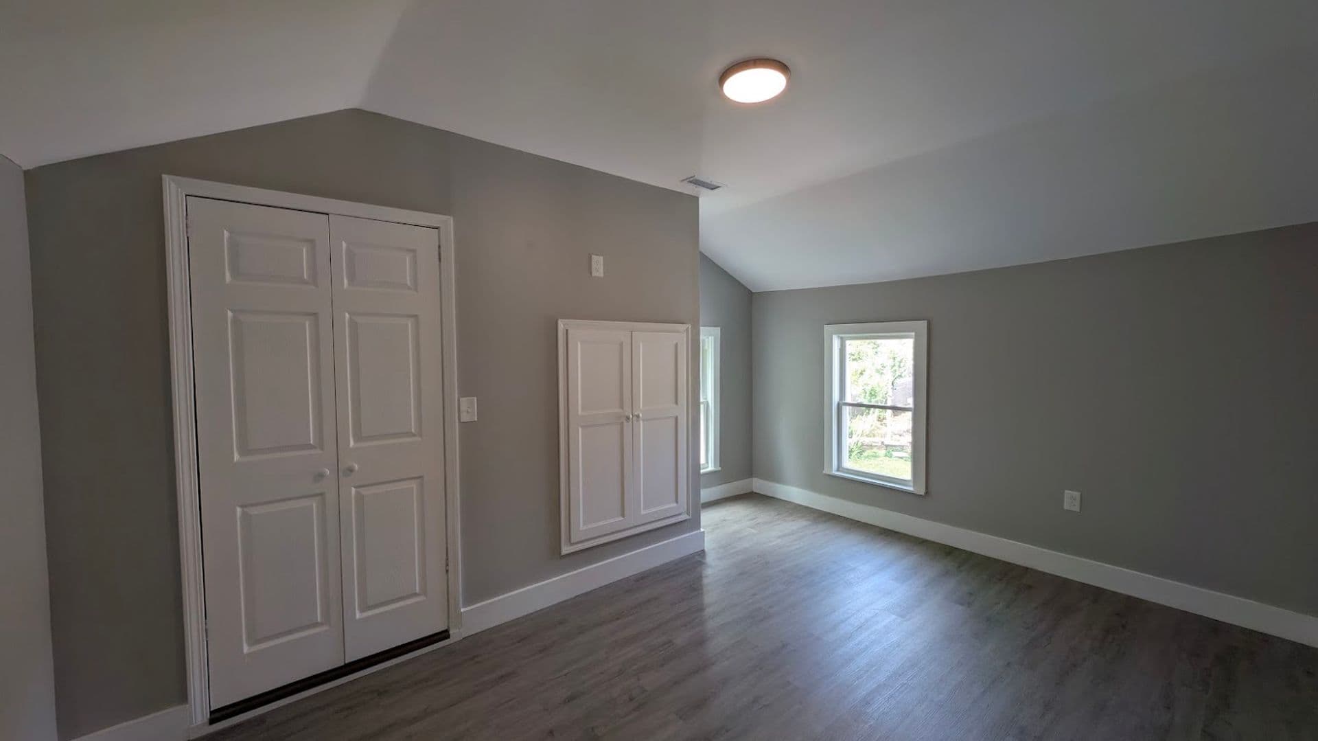 Carnegie House: 510 6th Ave