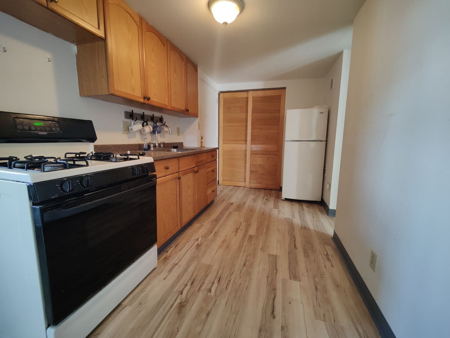 Glassport Apartment: 742 Ohio Ave - Apt. 7