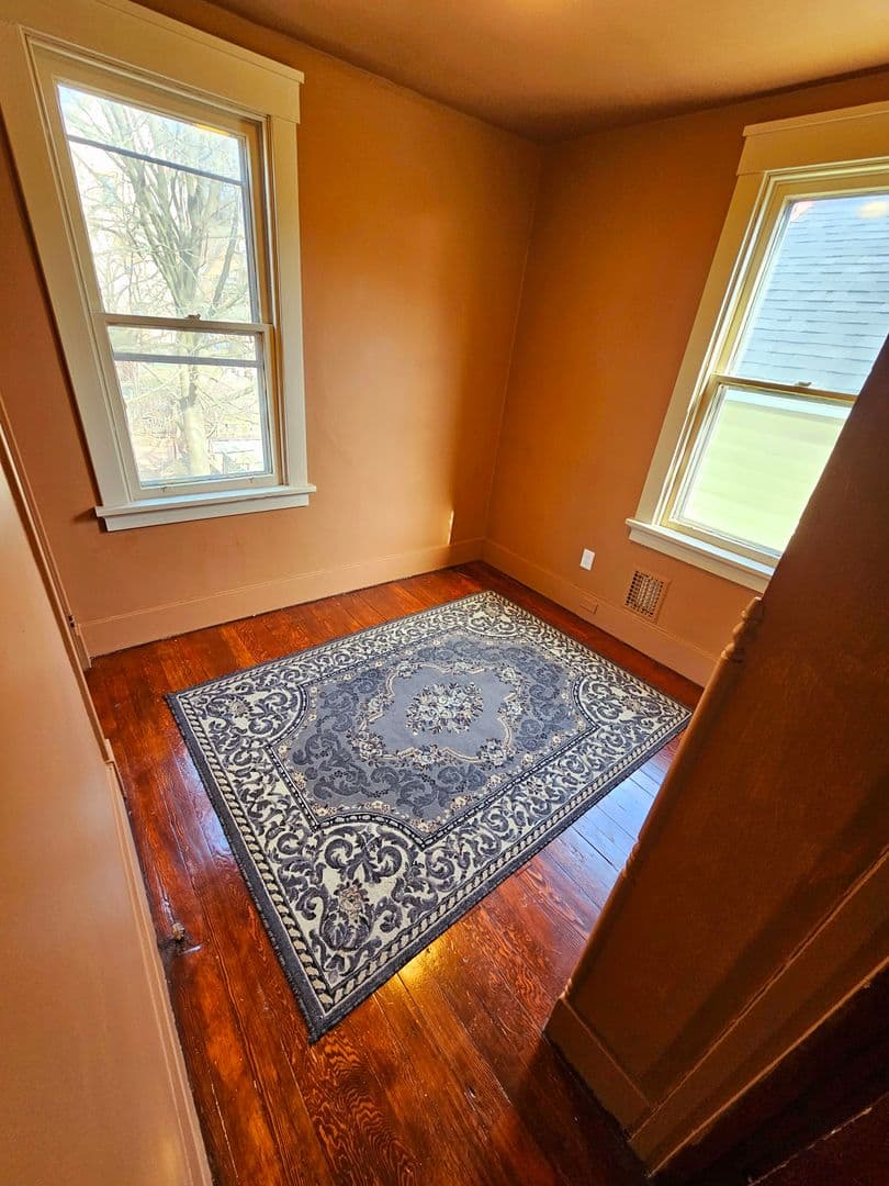 Pittsburgh House: 3842 Baytree St