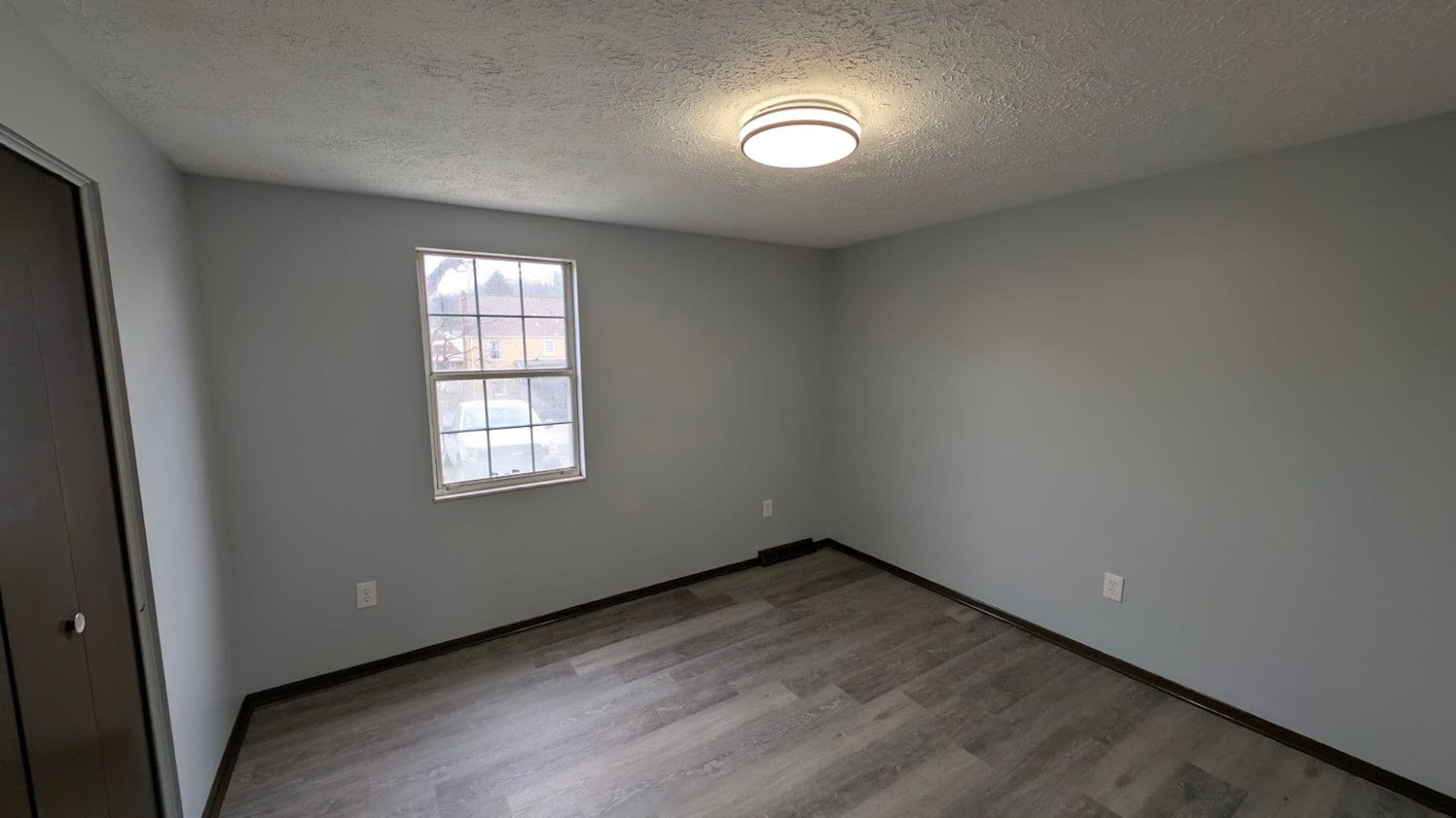 Avalon Apartment: 12-14 Sedalia Ave - 14A