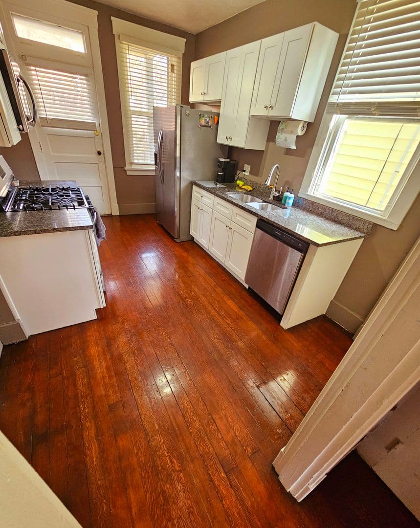 Pittsburgh House: 3842 Baytree St