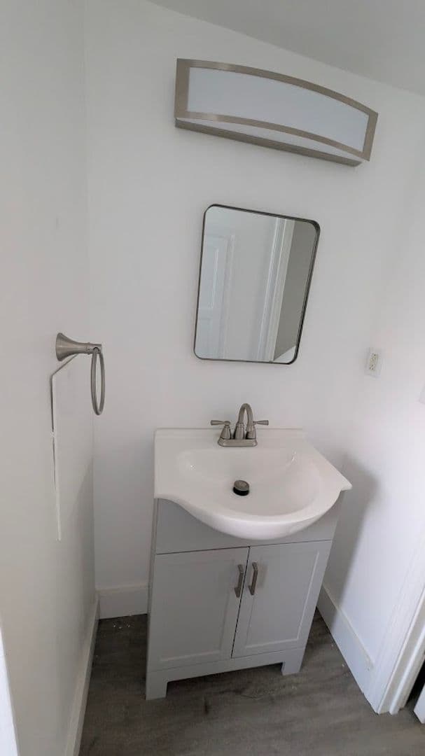Carnegie House: 510 6th Ave