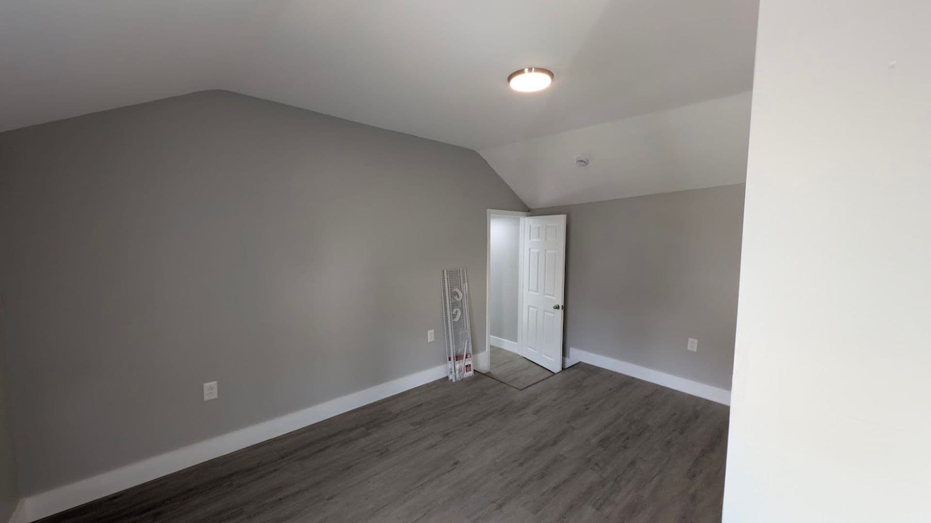 Carnegie House: 510 6th Ave