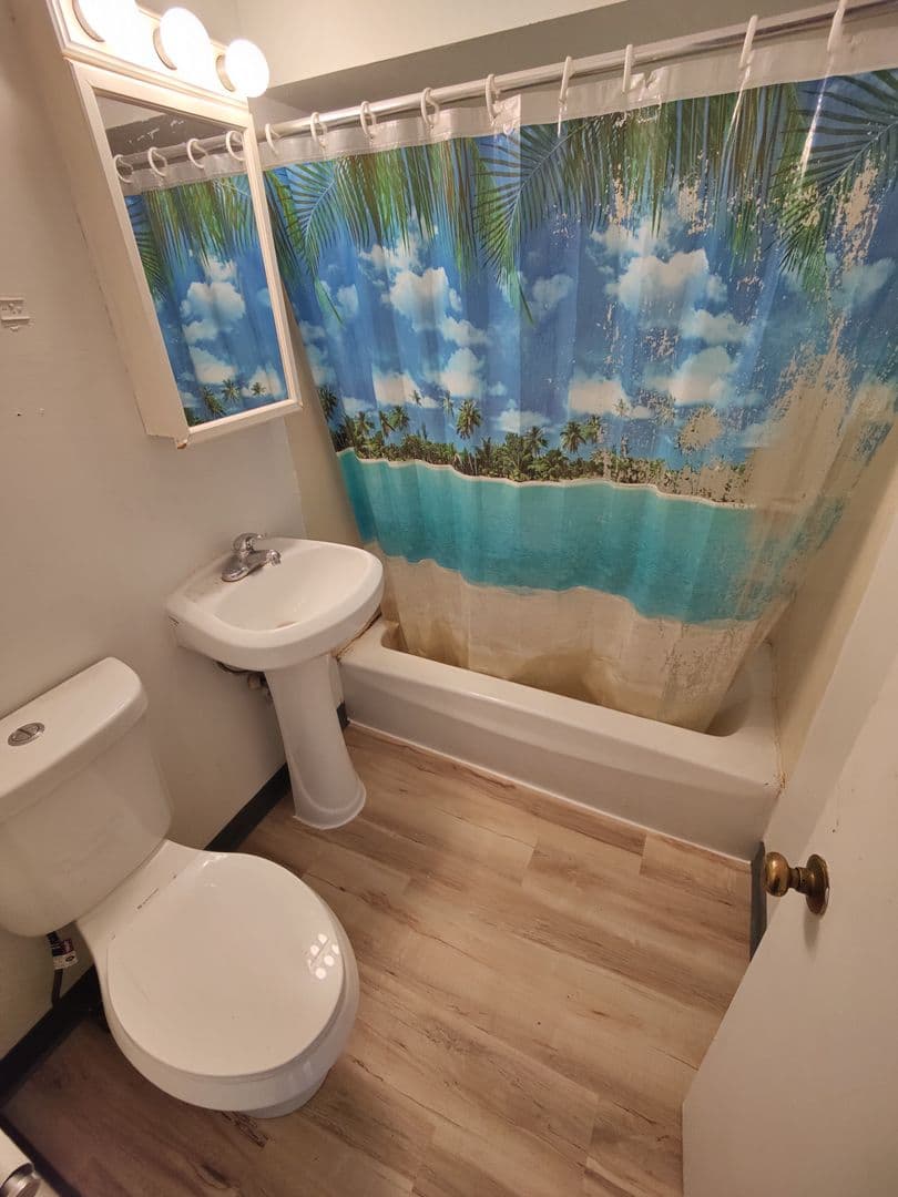 Glassport Apartment: 742 Ohio Ave - Apt. 7