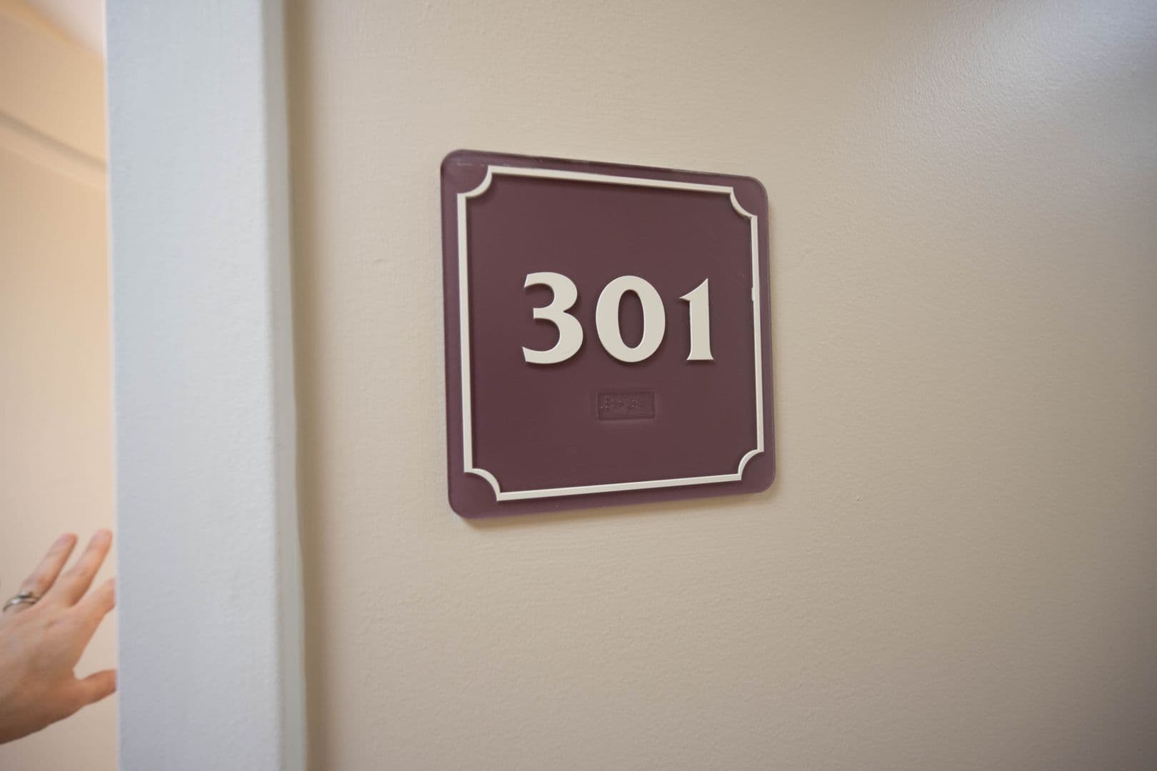 New Castle Apartment: 320 E Lincoln Ave. - Apt. #301