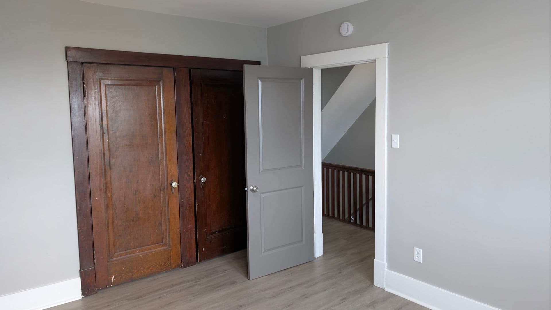 Pittsburgh House: 199 Saint Joseph St.