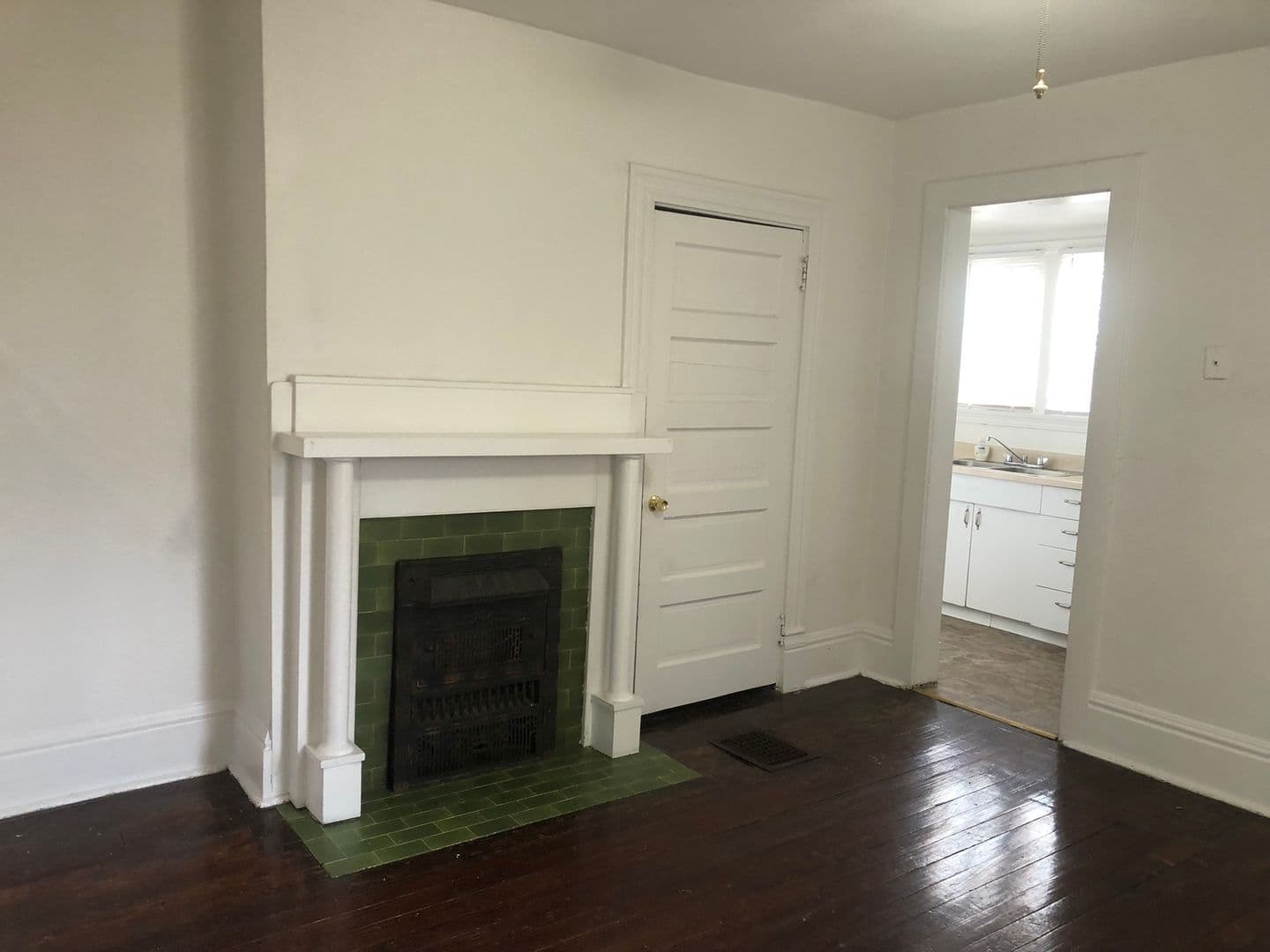 Pittsburgh Apartment: 509 Forest Ave - Apt. #2