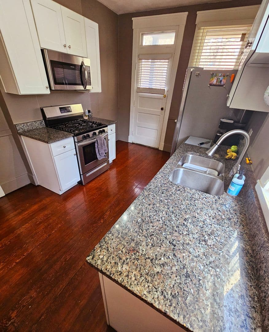 Pittsburgh House: 3842 Baytree St