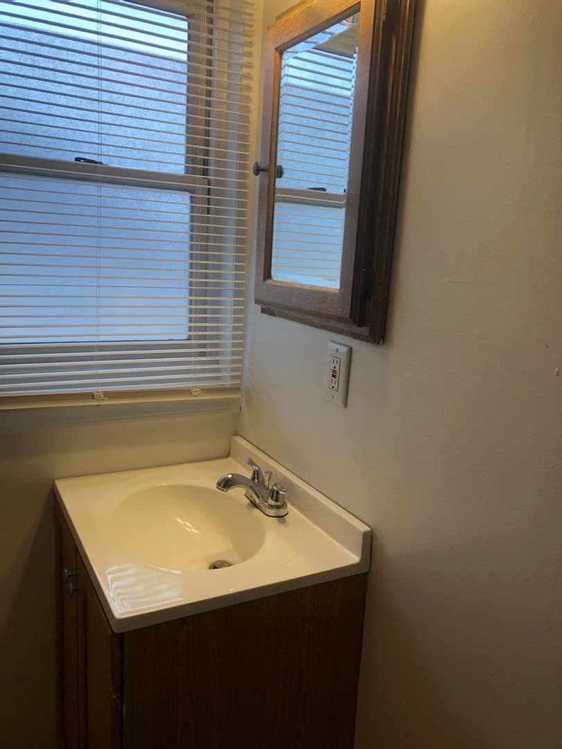 Pittsburgh Apartment: 509 Forest Ave - Apt. #2