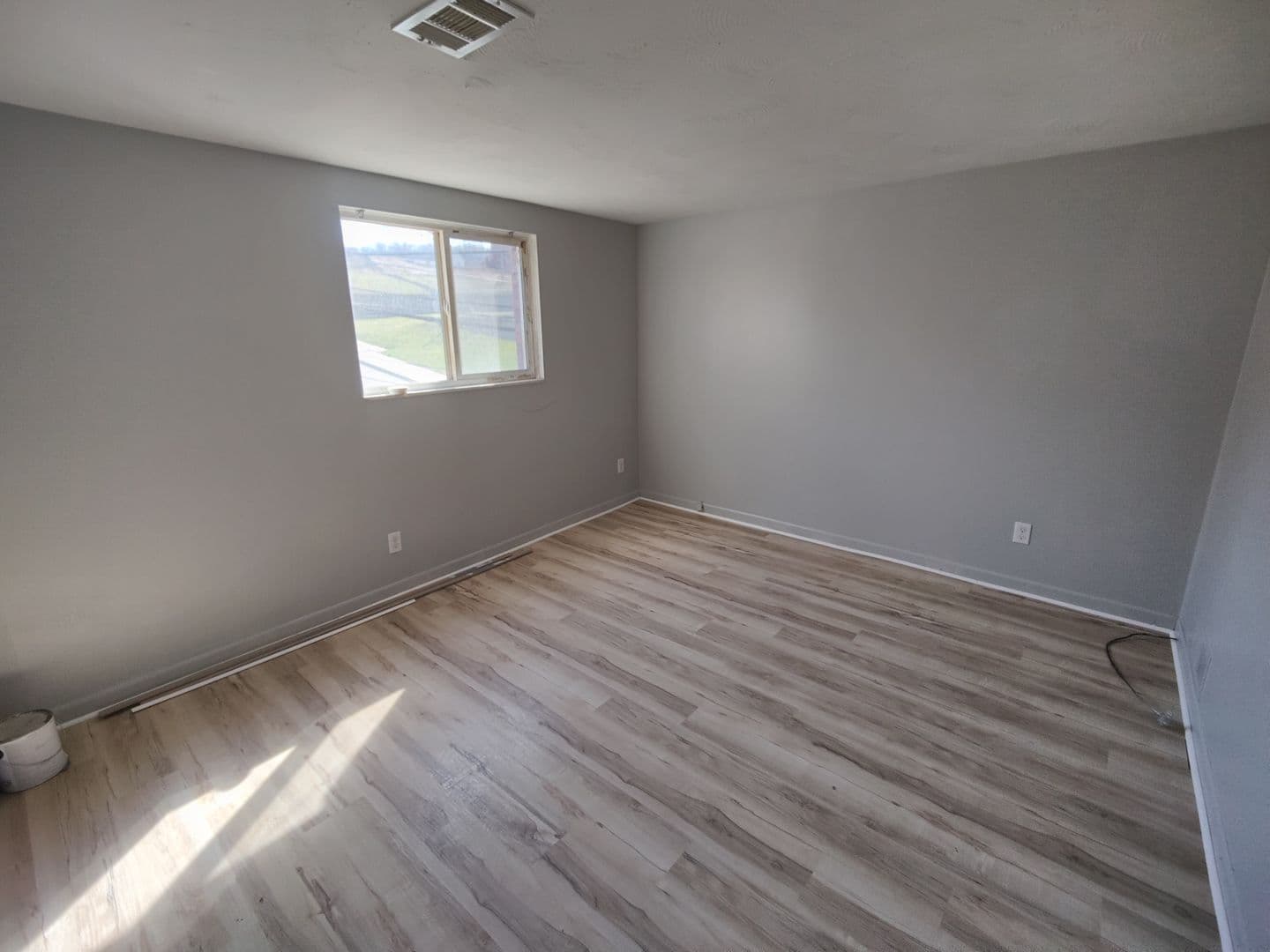 Glassport Apartment: 742 Ohio Ave - Apt. 4