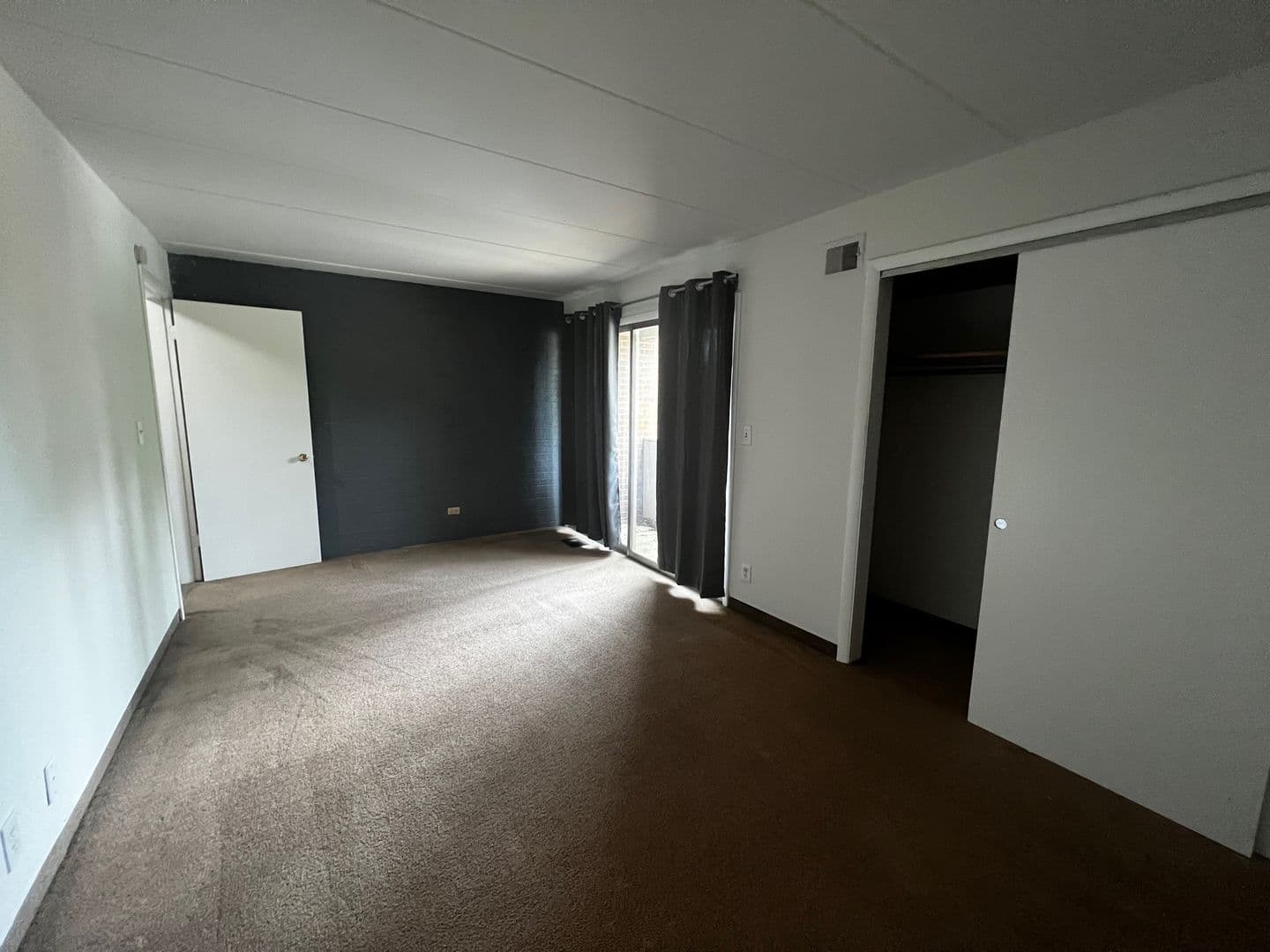 Columbia Apartment: 1503 Anthony St