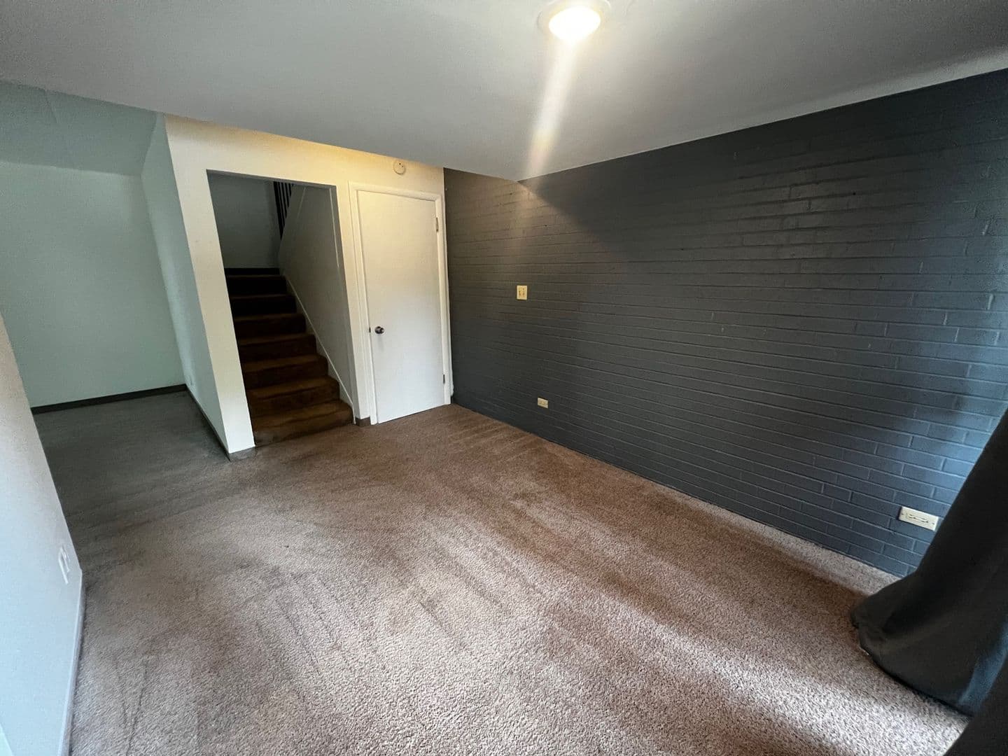Columbia Apartment: 1503 Anthony St