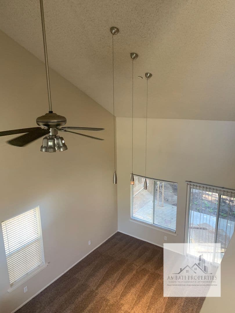 Fresno House: 1703 E. Eclipse Ave