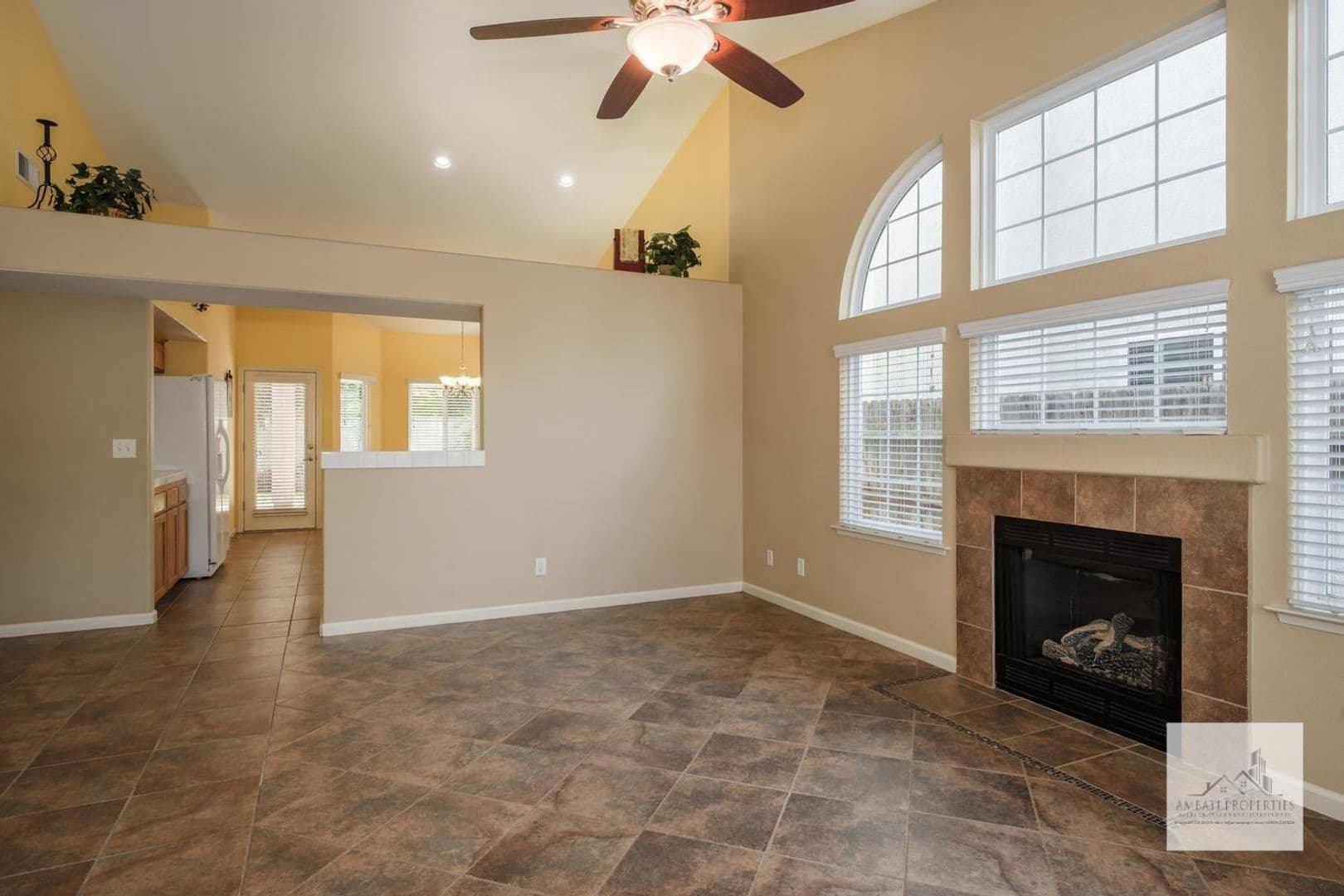 Fresno House: 2915 E. Eclipse Ave