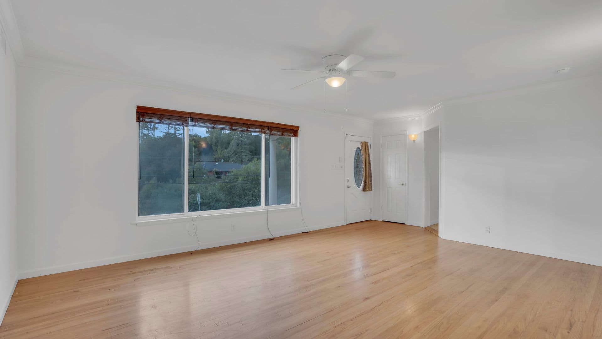 San Jose House: 16120 Alum Rock Ave