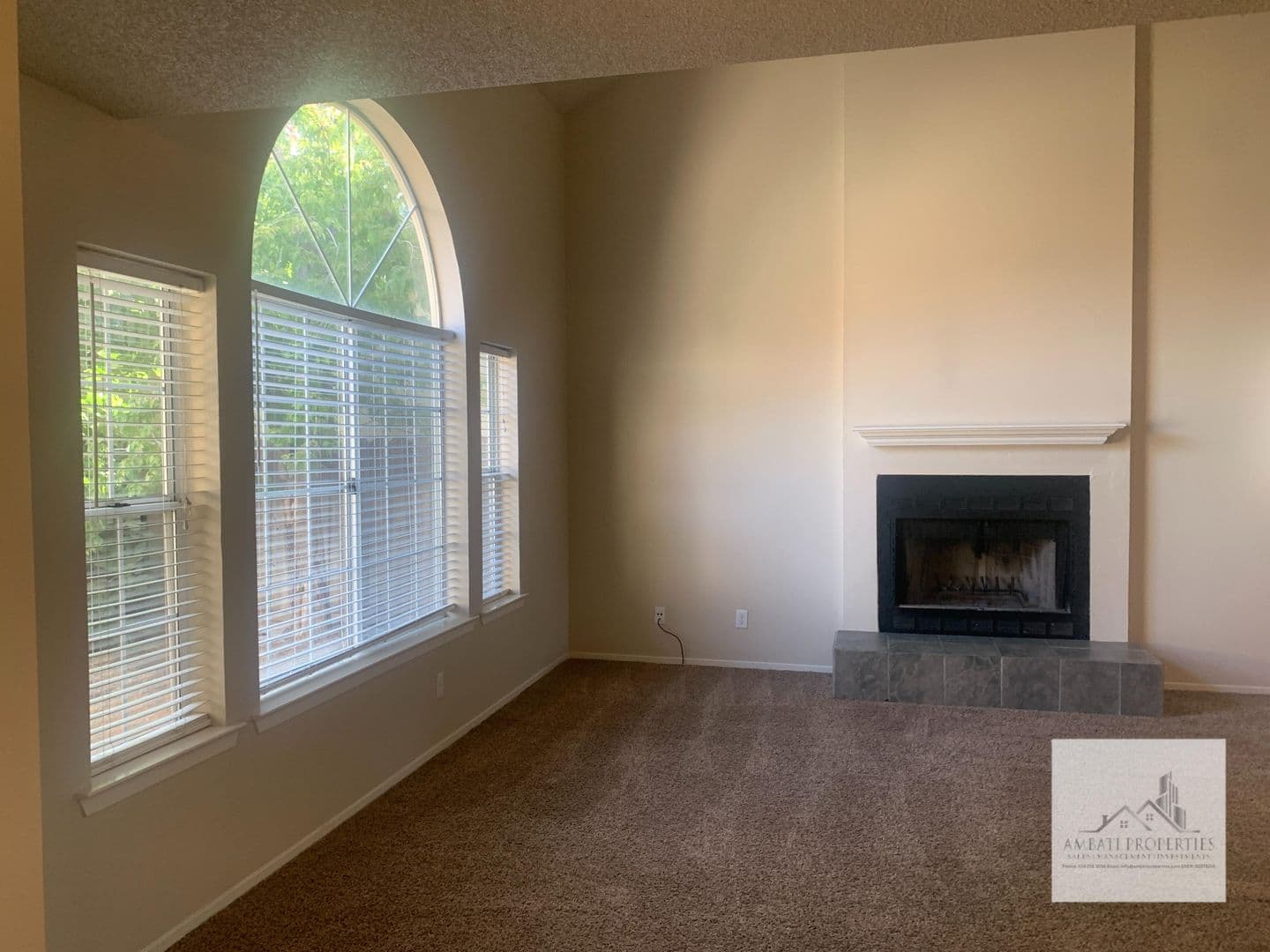 Fresno House: 1703 E. Eclipse Ave