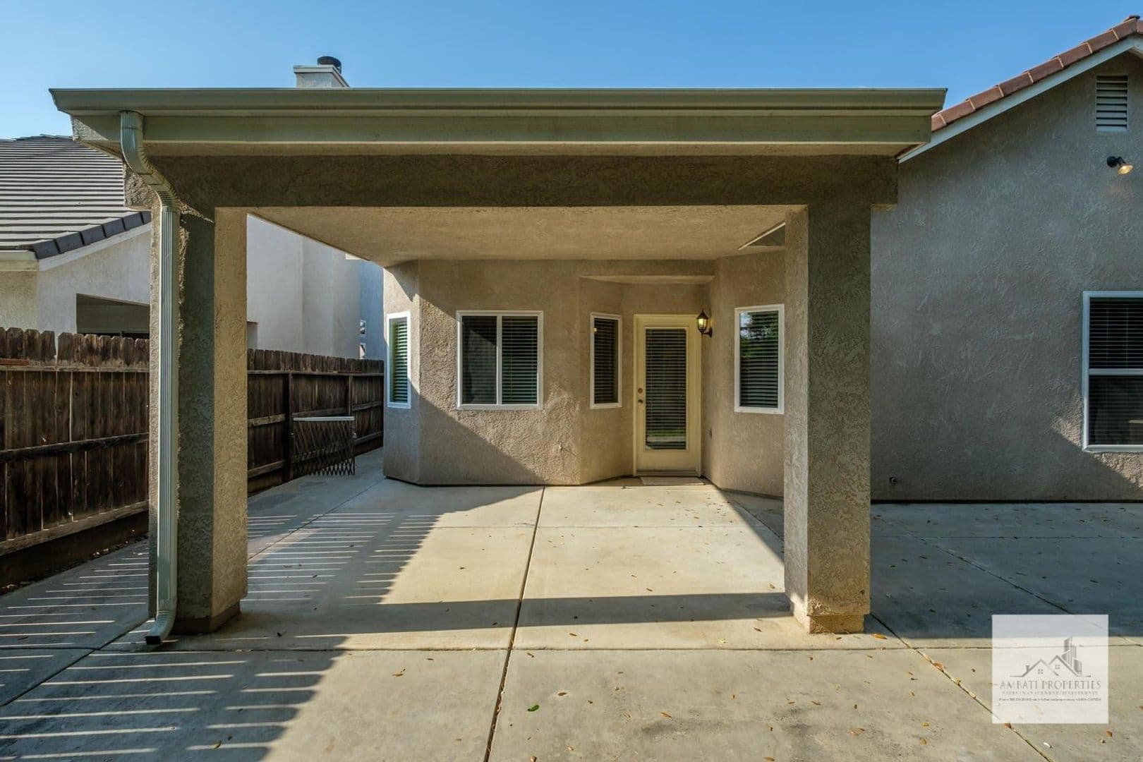 Fresno House: 2915 E. Eclipse Ave