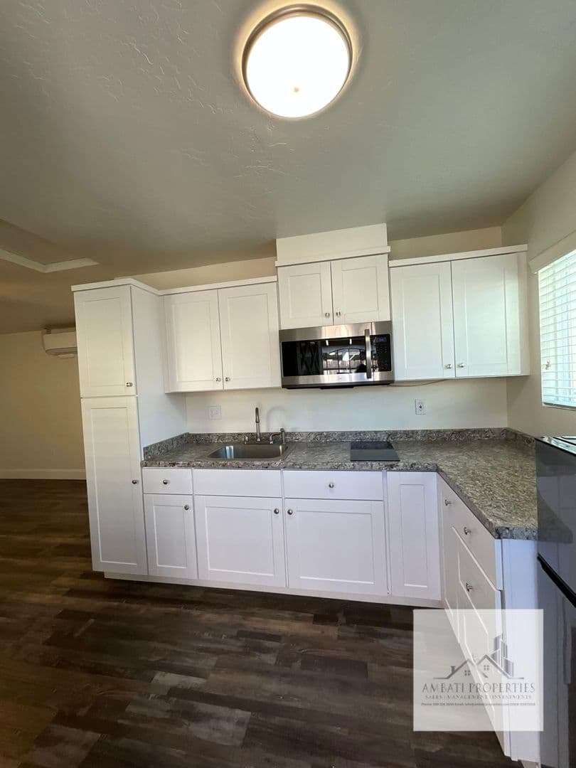 Fresno Apartment: 3074 E. Terrace Ave