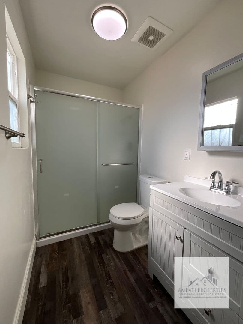 Fresno Apartment: 3074 E. Terrace Ave