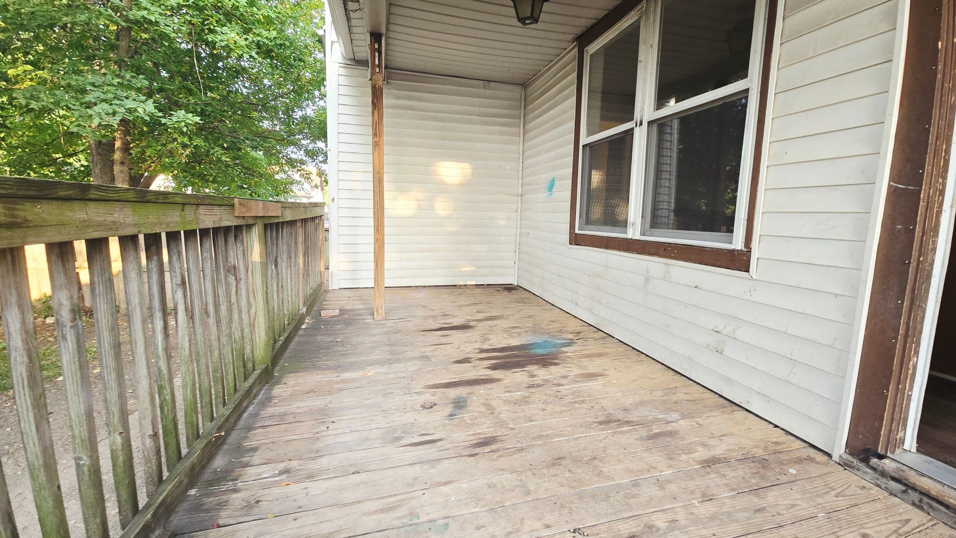 Rockford House: 1322 S 6th St