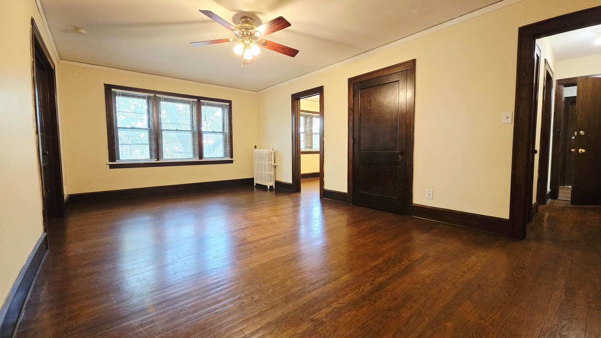 Rockford Apartment: 939 N Church St