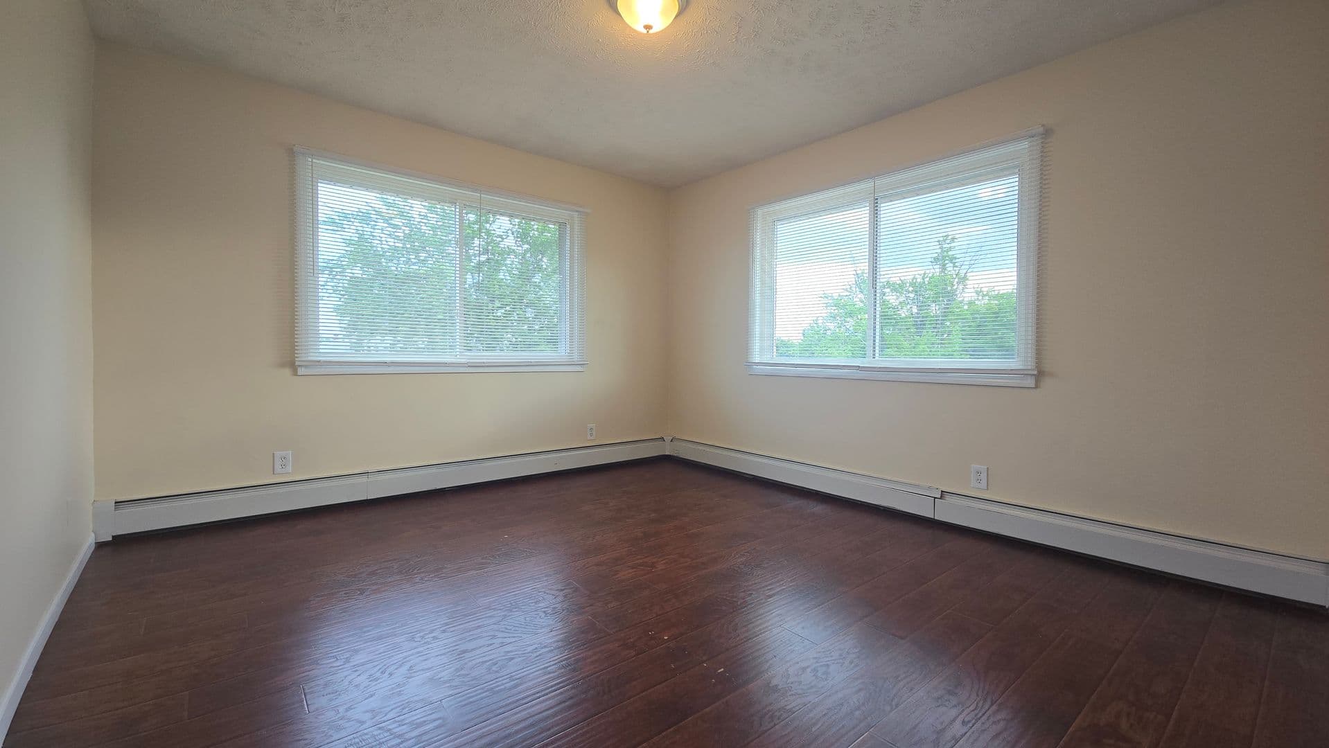 Rockford Apartment: 3120 Meriday Ln