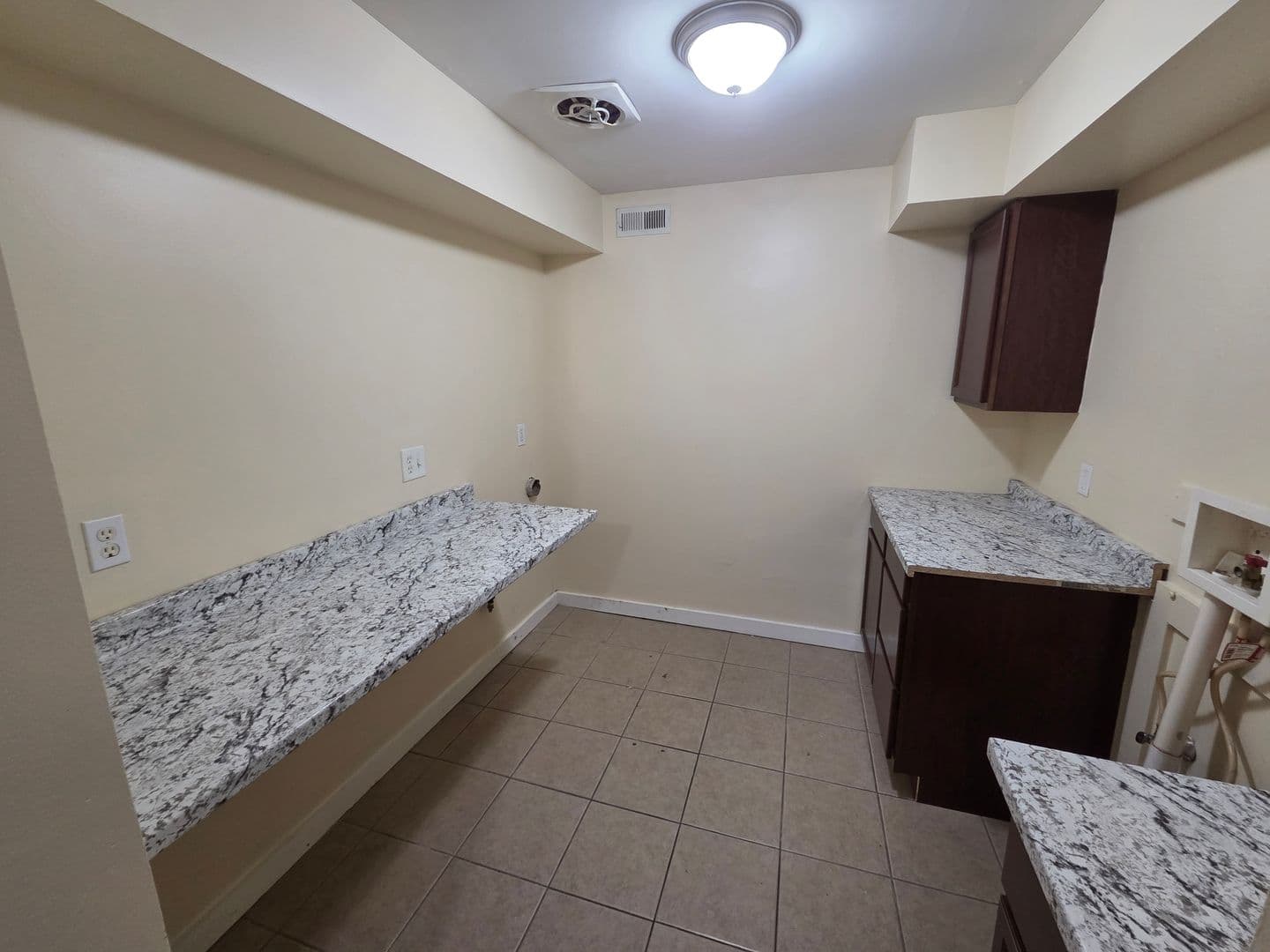 Rantoul Apartment: 1505 Hobson Drive