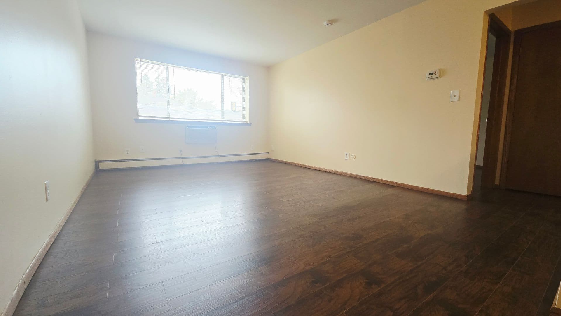 Rockford Apartment: 1020 N Main St