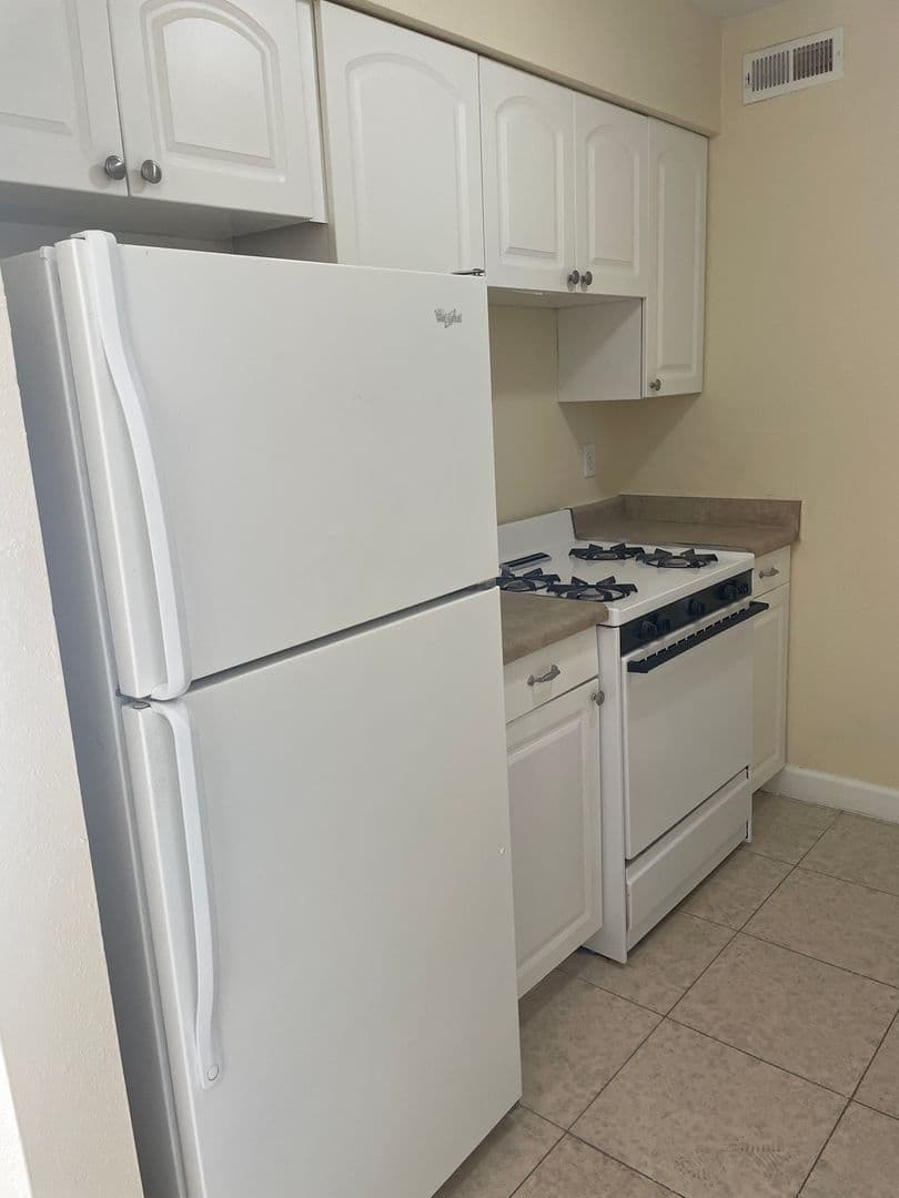 Rantoul Apartment: 1505 Hobson Drive
