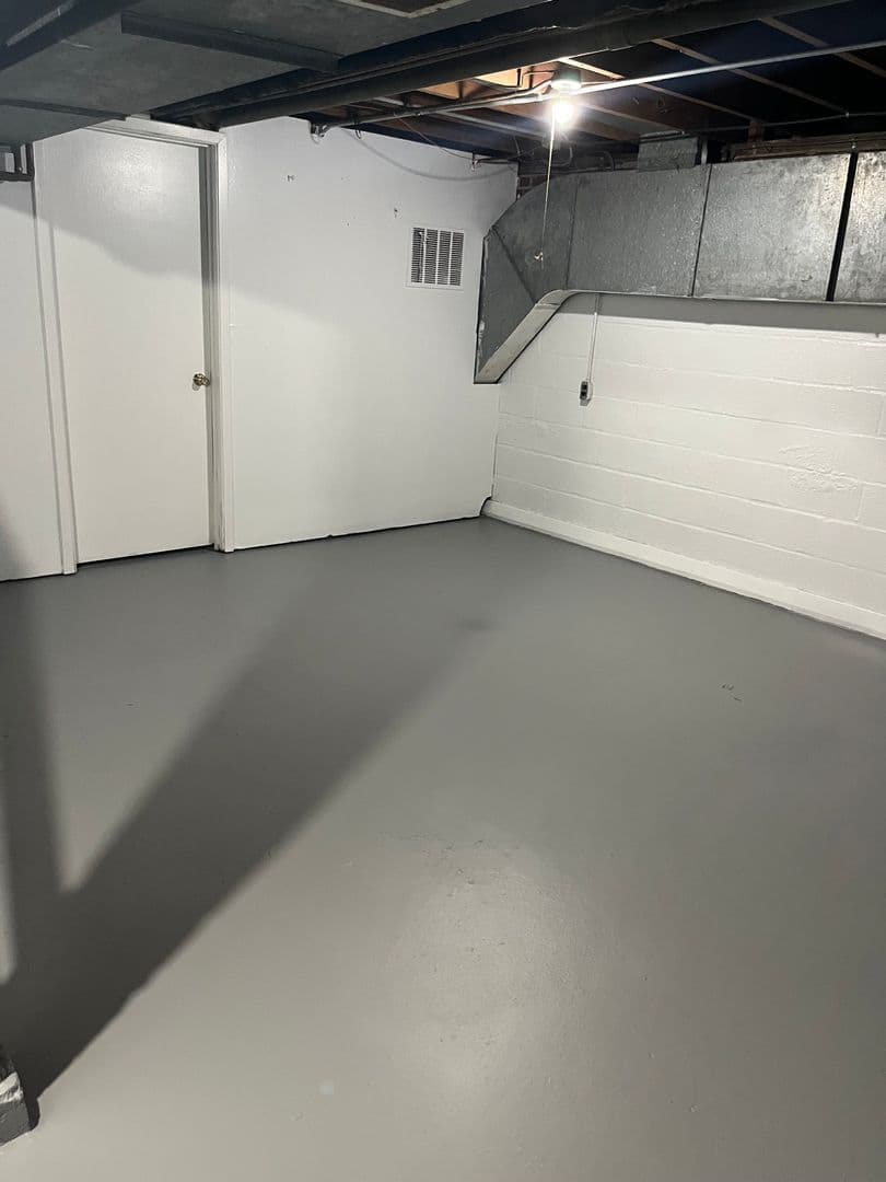 Rantoul Apartment: 701-749 Cantonment Ave