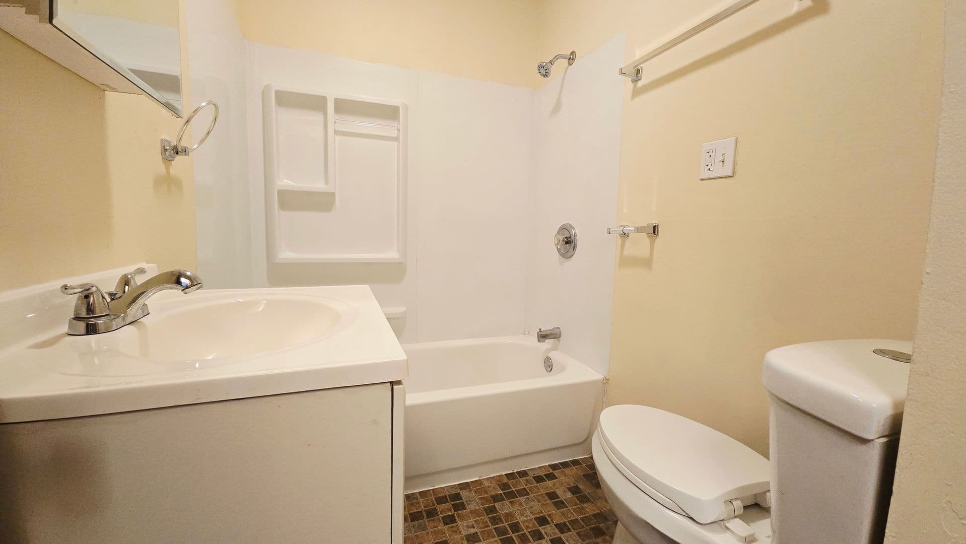 Rockford House: 2904 Knight Ave