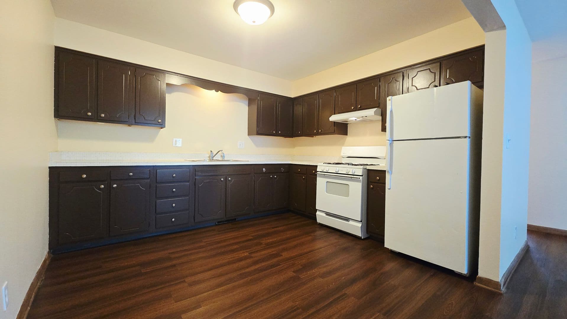 Rockford Apartment: 607 N 2nd St