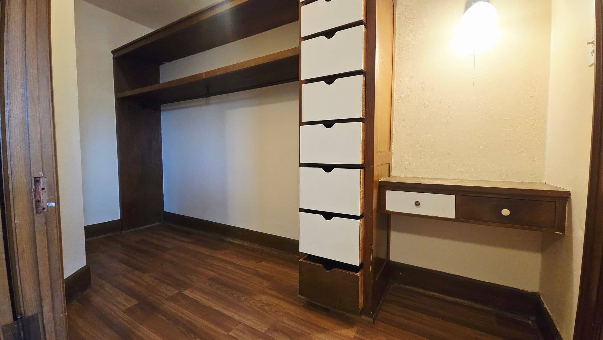 Rockford Apartment: 529 N Main St