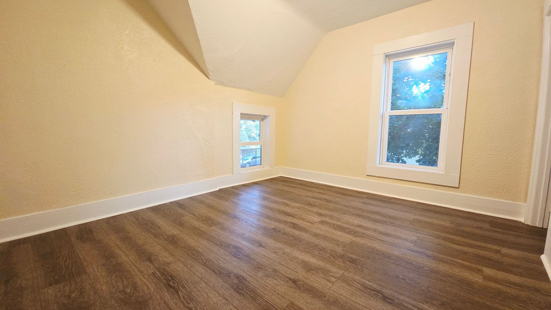 Rockford House: 1322 S 6th St
