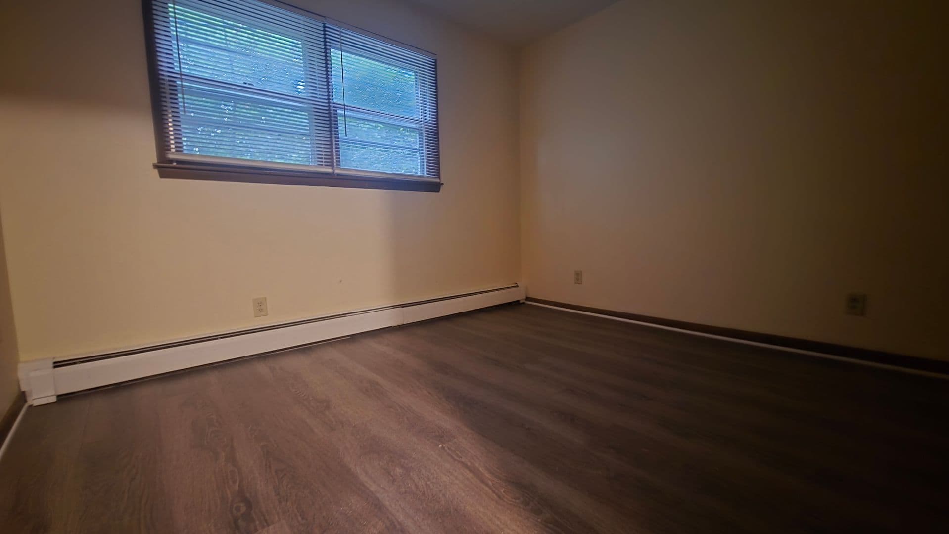 Rockford Apartment: 3432-36 Harrison Ave