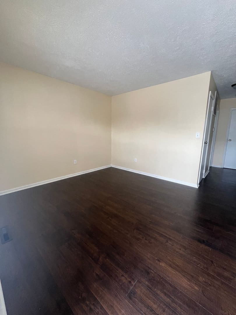 Rantoul Apartment: 603 S Maplewood Dr