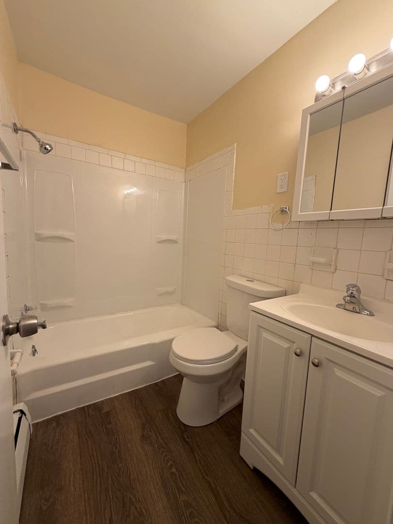 Rantoul Apartment: 707-711 E Congress Ave