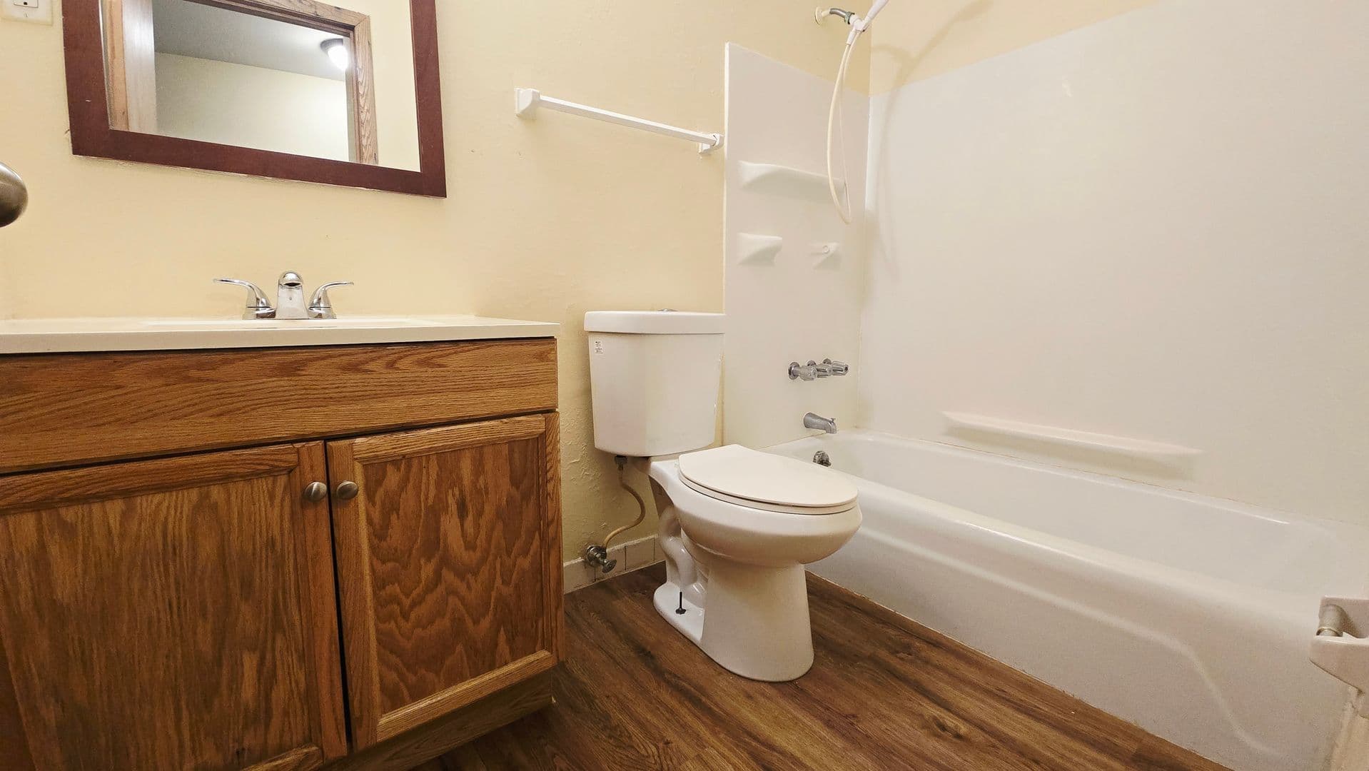 Rockford Apartment: 1020 N Main St