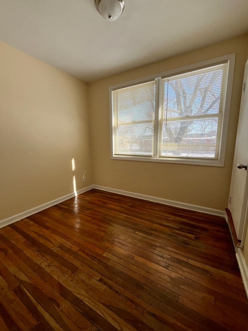 Rantoul Apartment: 701-749 Cantonment Ave