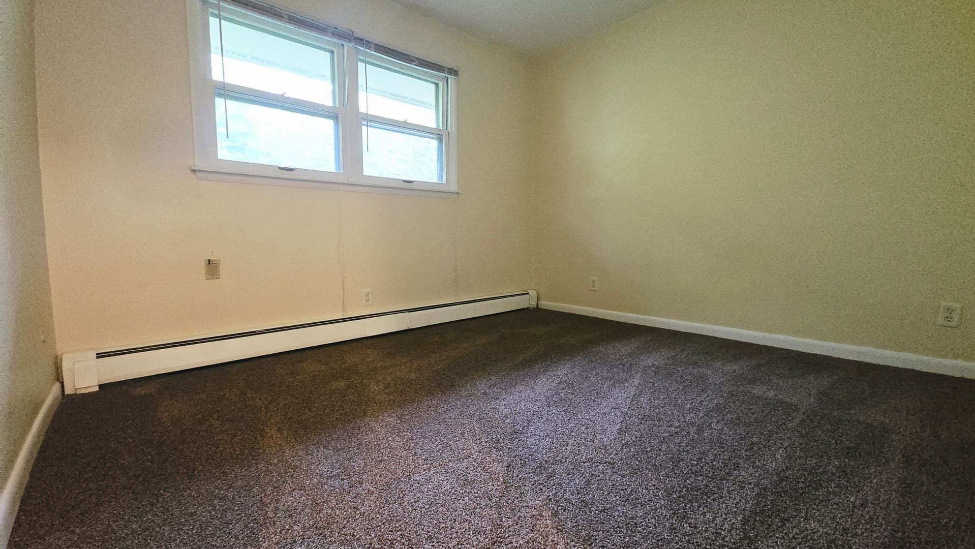 Rockford Apartment: 3432-36 Harrison Ave