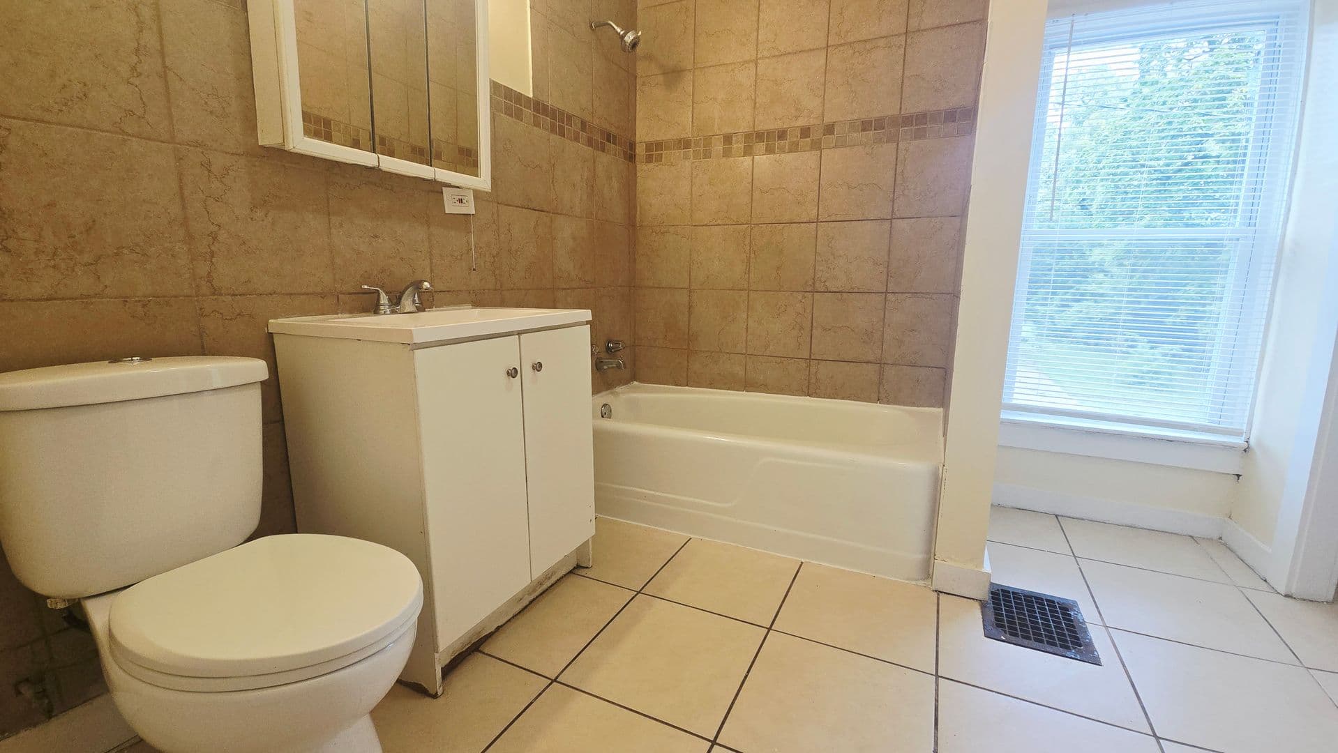 Rockford House: 1307 Jackson St