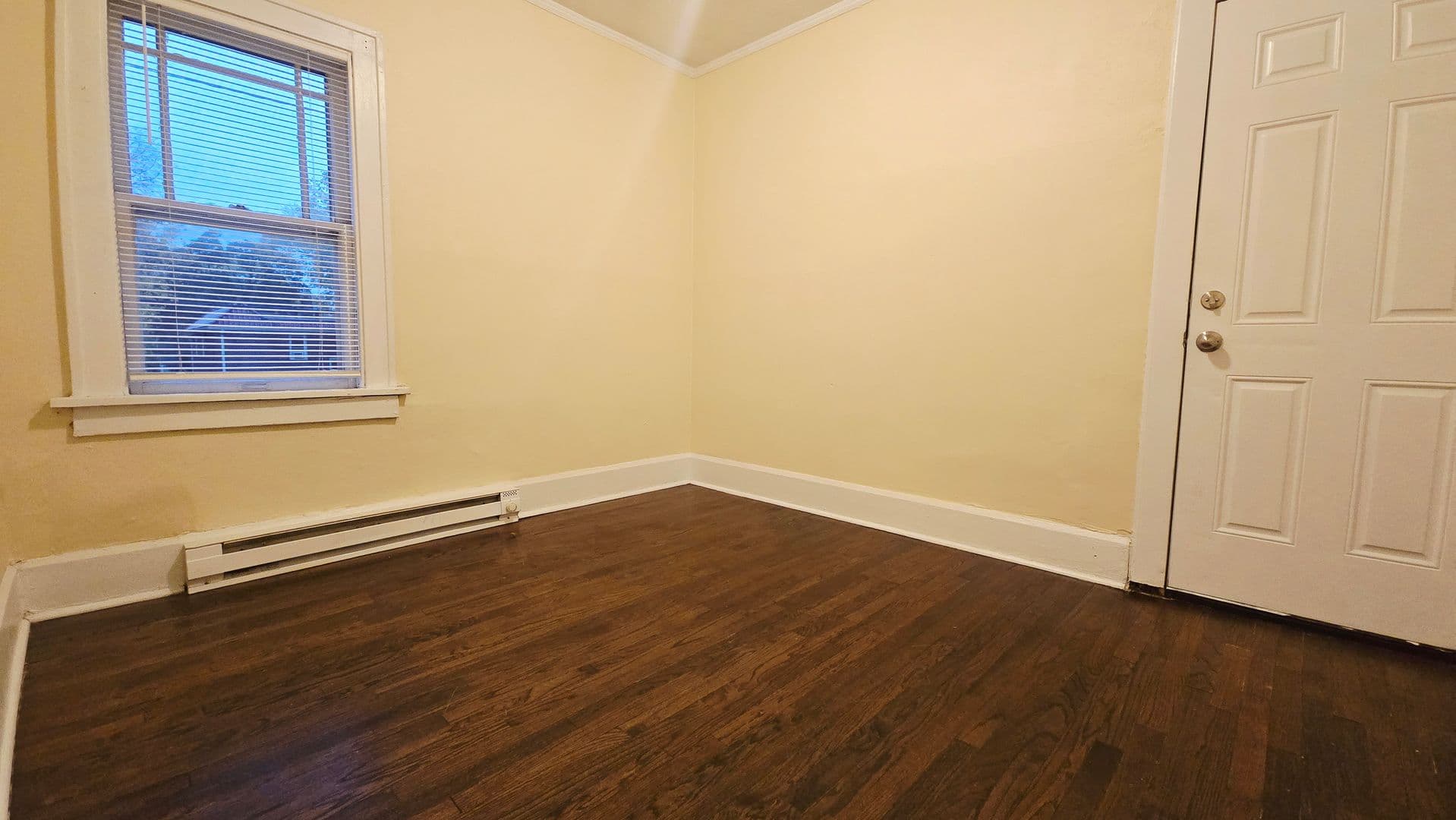 Rockford Apartment: 1415-17 21st Ave