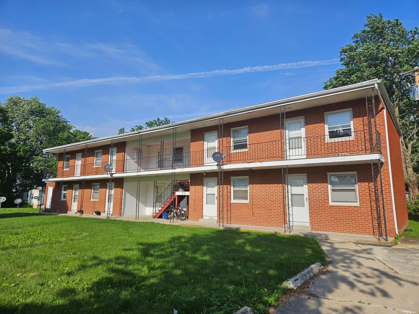 Rantoul Apartment: 345 North Drive