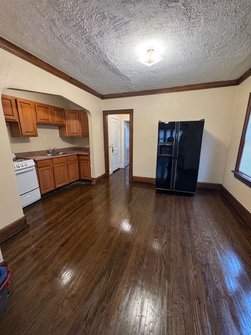 Rockford Apartment: 1415-17 21st Ave