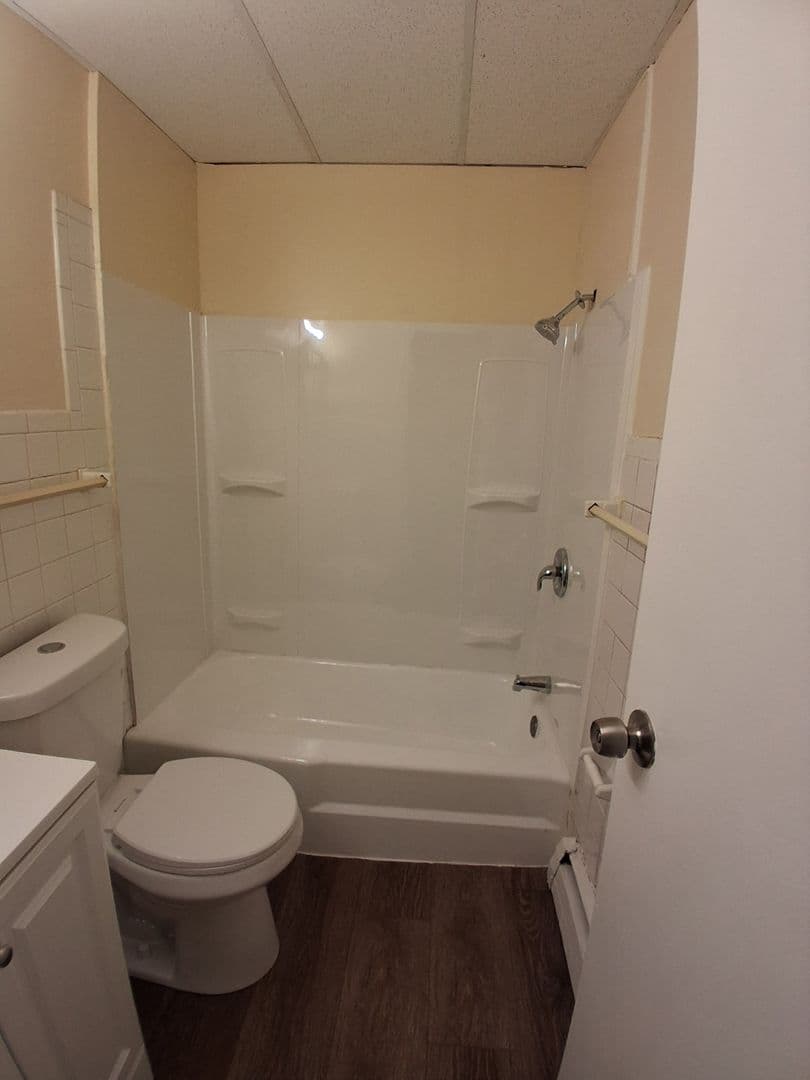 Rantoul Apartment: 707-711 E Congress Ave